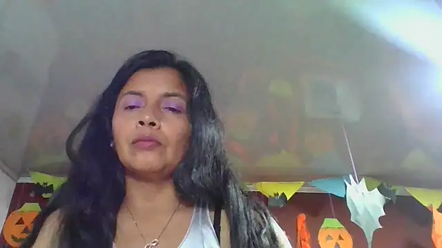 DianaOchoa  online show from November 2, 5:11 am