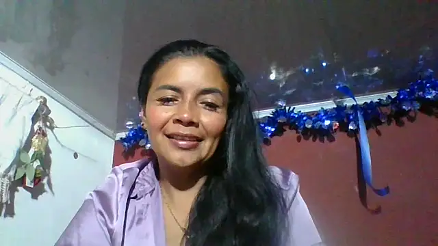 DianaOchoa  online show from December 3, 4:04 am