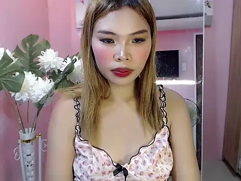 YourSexyHotAsian online show from September 24, 5:23 pm