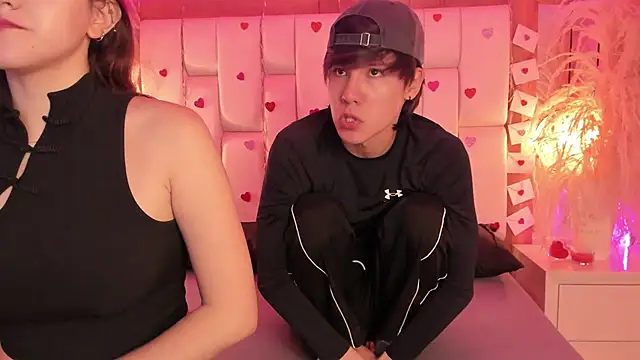 Daphne And Roger online show from February 17, 11:20 am