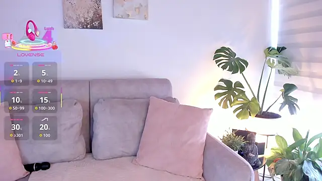 Estrer collins online show from February 9, 8:11 pm