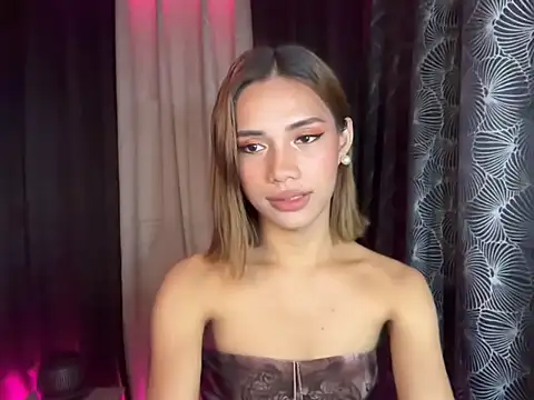 Lovelynikki03 online show from November 16, 7:14 pm