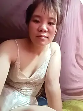 Nguyet135 online show from April 10, 1:50 pm