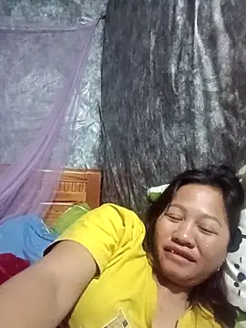 Phiphi135 online show from April 17, 10:01 pm