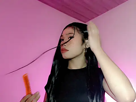 Maxine Sucks online show from October 8, 12:20 pm