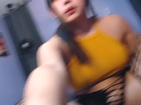 urlovelysandra online show from November 10, 12:22 pm