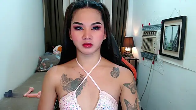 Snapshot of lil_fantacy chatting on October 16, 8:28 am lil fantacy online show from October 16, 8:28 am