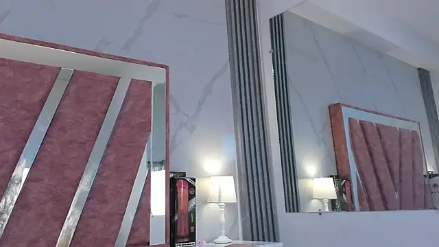 Wonderkloe  online show from March 1, 2:11 am