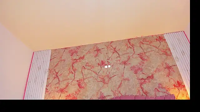 Wonderkloe  online show from March 11, 2:49 am