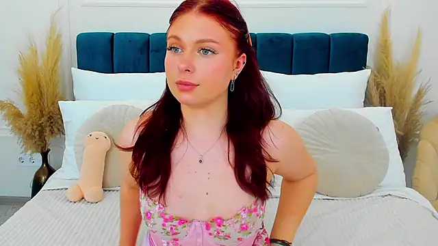 LizyBex online show from February 11, 8:32 pm