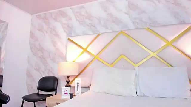 LorenBeiker- online show from January 14, 11:26 am