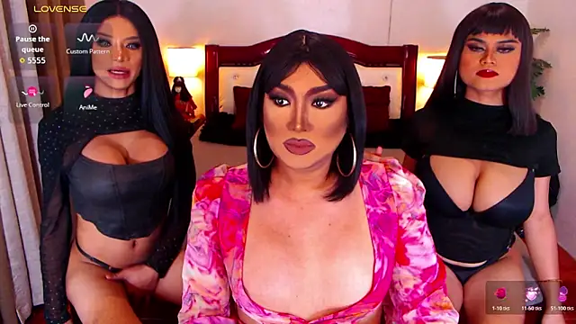 DoniaSabrina online show from March 8, 4:44 pm