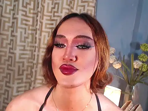 AleinaCroft online show from March 29, 1:21 pm