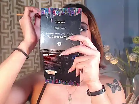 AleinaCroft online show from April 17, 1:02 pm