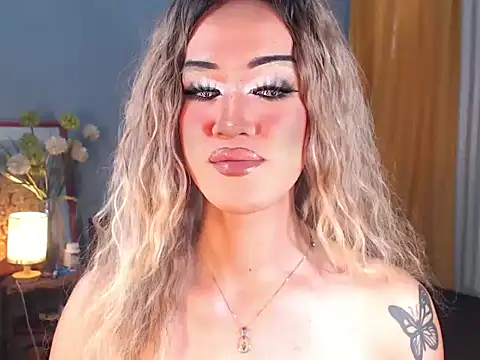 AleinaCroft online show from November 13, 1:48 am