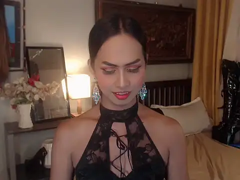 Nathalieheartt online show from December 1, 3:43 am