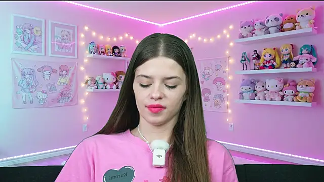 sukie spooky online show from April 10, 12:11 pm