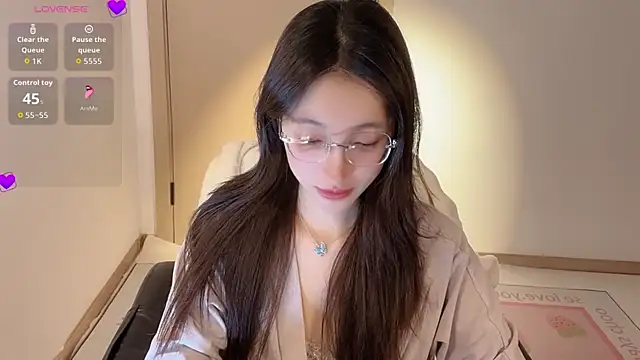 Seraphina-se online show from January 19, 11:17 am