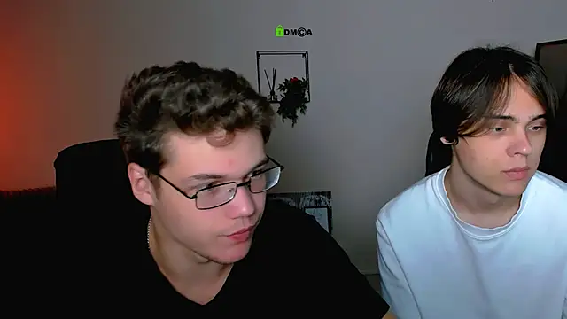 Snapshot of lucas_long_ chatting on September 13, 8:22 am lucas long  online show from September 13, 8:22 am