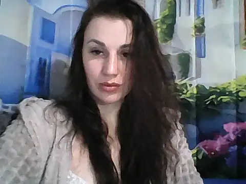 Qinini online show from February 21, 9:48 pm