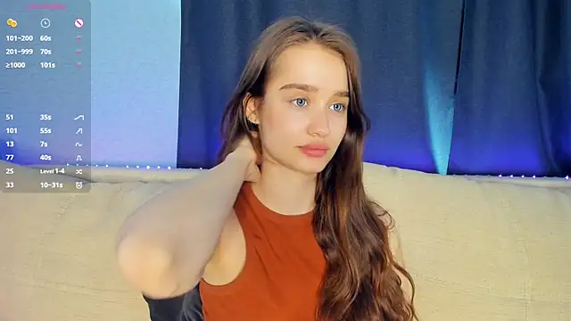 lovelyalivia online show from April 18, 7:22 am