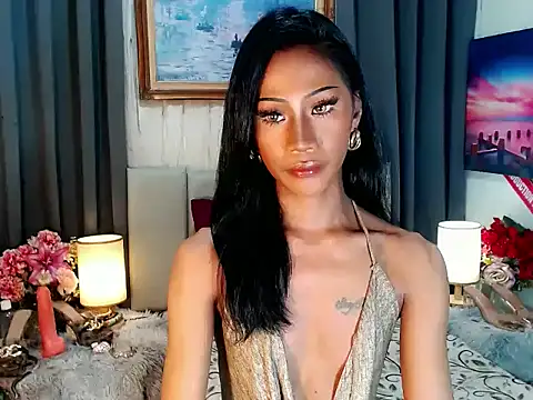 sassylatina online show from October 16, 6:32 pm