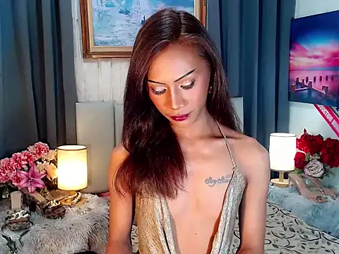 sassylatina online show from September 30, 1:50 pm