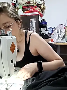 Isabella5 Brown  online show from November 8, 7:41 pm