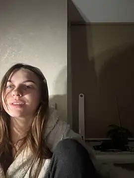 Delilah Leila online show from November 20, 9:49 pm