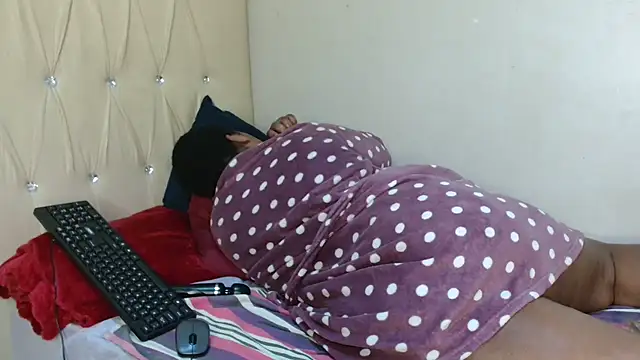 Sexybella-97 online show from December 4, 10:43 pm