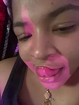 Dakota Mars online show from April 18, 7:07 pm