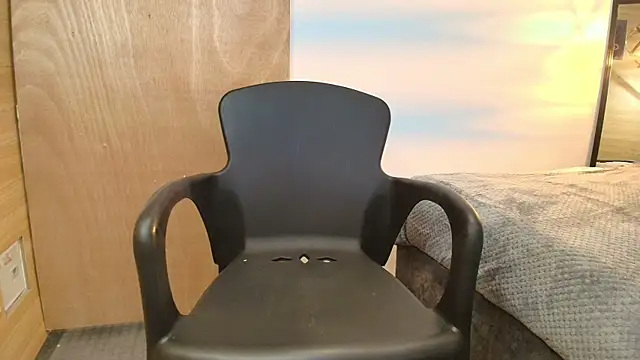 Lia Blake  online show from March 22, 2:01 pm