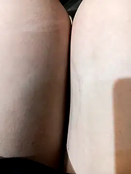 Jessical--Li online show from December 5, 2:07 pm