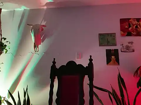 camille delrey online show from September 15, 1:36 am