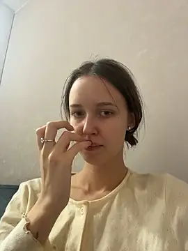 ElliRose online show from January 6, 1:26 pm