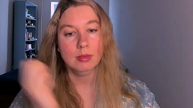 NancySanders online show from March 17, 7:45 am