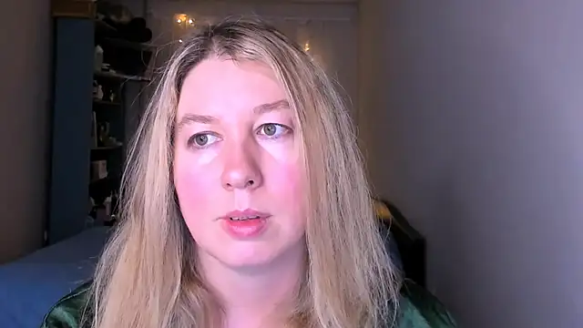 NancySanders online show from April 13, 6:09 pm