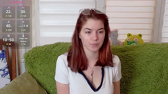 Snapshot of ElzaBlis chatting on October 12, 1:57 pm ElzaBlis online show from October 12, 1:57 pm