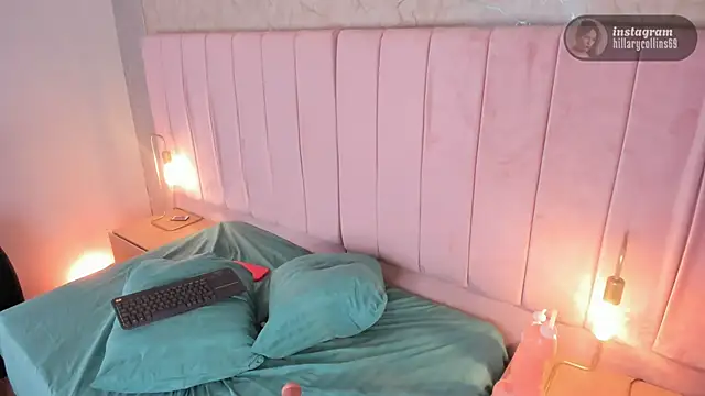 Hillary Collins1 online show from April 8, 3:52 am