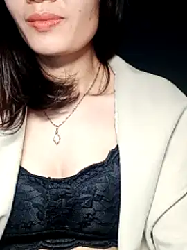 Hinna x online show from December 13, 8:15 pm