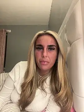 EllieMaeBaby online show from January 8, 2:37 am