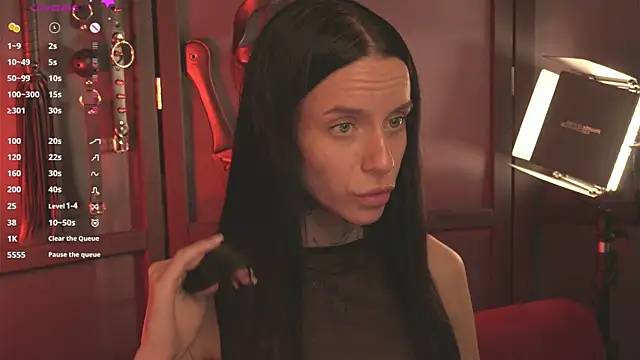 livia starwars online show from October 7, 9:41 pm