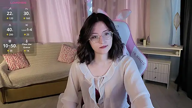 EsmaWonka online show from September 13, 7:27 am