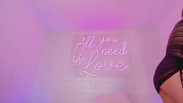 aleksandramiller  online show from March 9, 12:52 pm