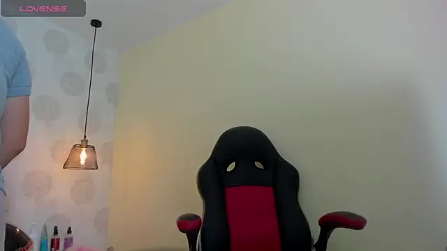 GIANAMILLER6 online show from November 12, 12:25 pm