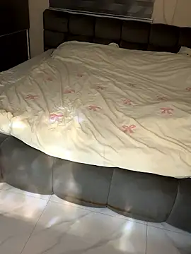 Nana kute20 online show from January 16, 4:25 pm