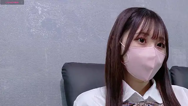 Snapshot of xMomosuke chatting on October 22, 11:04 am xMomosuke online show from October 22, 11:04 am