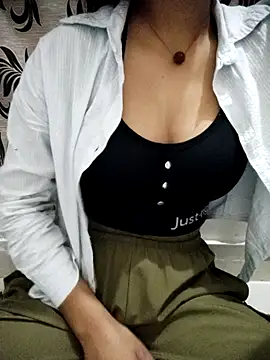 Nikita-Singh88 online show from November 25, 3:36 pm