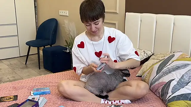 daniellia  online show from March 1, 10:37 am