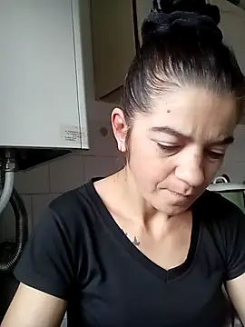 alinaalinutzq online show from November 25, 2:19 pm